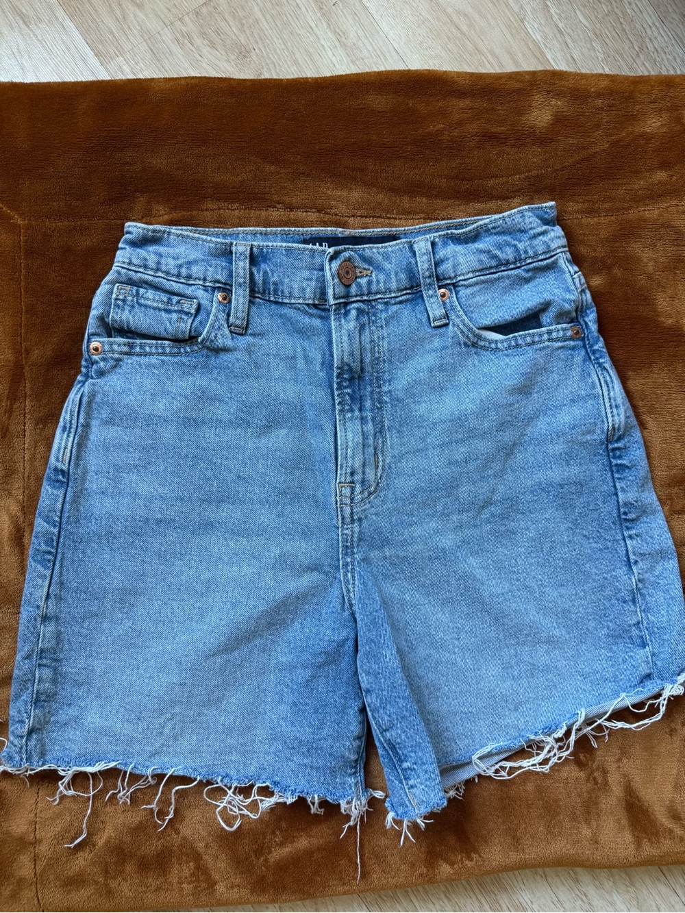 GAP High Rise Vintage Midi Short Size 25